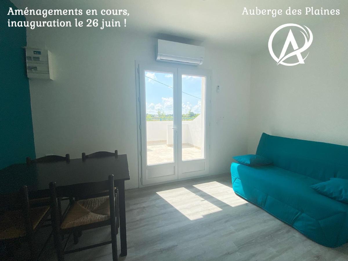 Auberge Des Plaines - Appartements Avec Terrasse Арль Экстерьер фото
